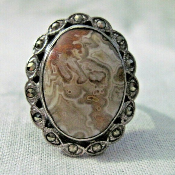 Jewelry - Sterling Silver Agate & Marcasite Ring